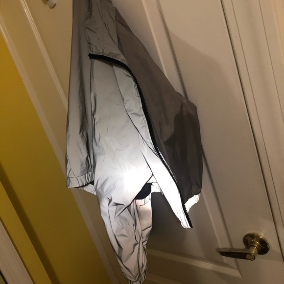 Reflective windbreaker jacket - Picture 3 of 3